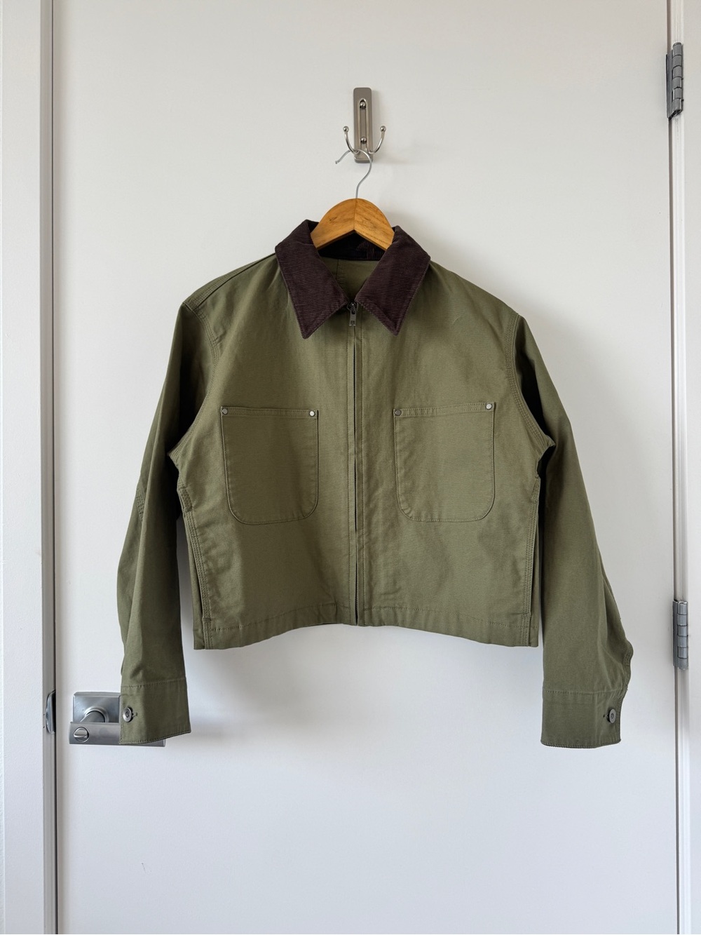 Olive Green Zip Up Crop Jacket with Brown Corduroy Collar - Uniqlo - Picture 2 of 8